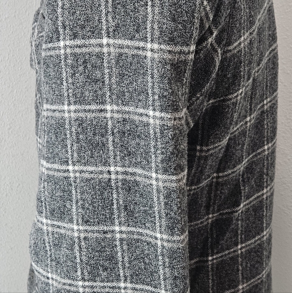 Sold - Picture 3 of 8